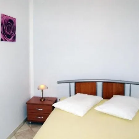Ein Im Zweirosen By Interhome Apartmán Fažana