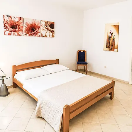 Ein Im Zweirosen By Interhome Apartment